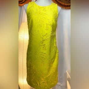 Banana Republic  Elegant Women Yellow Lace Dress 100% Polyester side zipper.